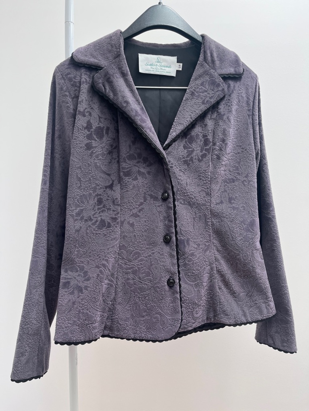 Suttles & Seawinds velvet blazer S floral paisley scallop trim Canada